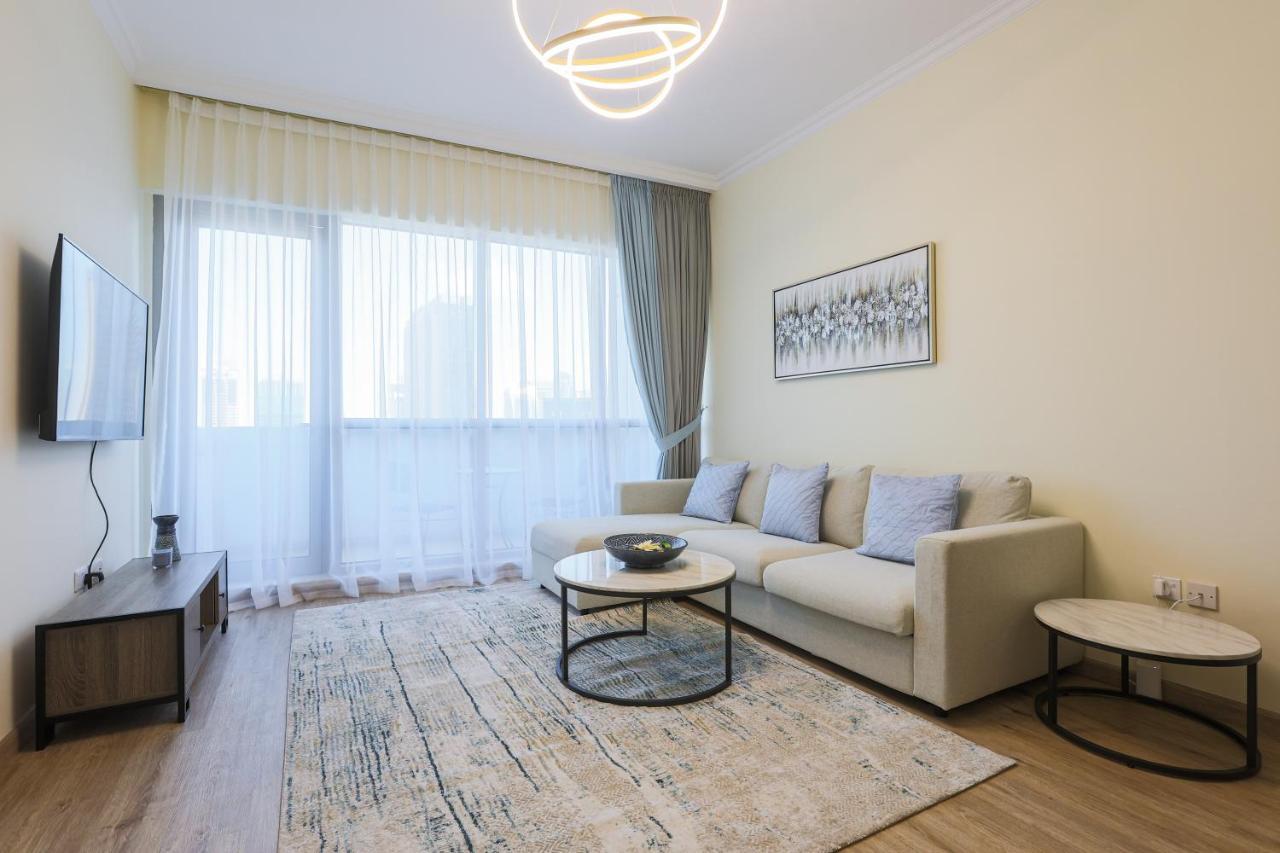 1 Bedroom With Beautiful View In Marina
