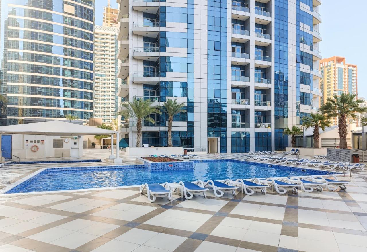 1 Bedroom With Beautiful View In Marina Apartment *